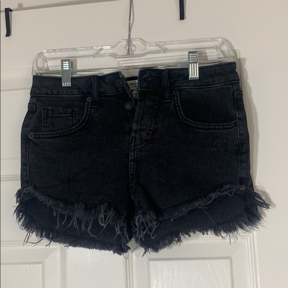 Mid-Rise black jean shorts